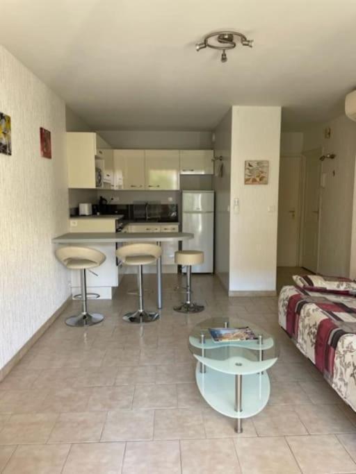 Bel Appartement Proche Du Port Sanary-sur-Mer Exteriör bild